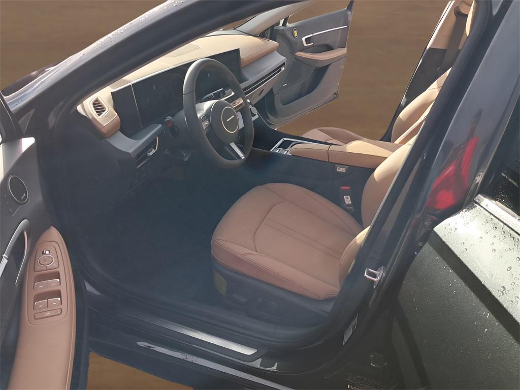 new 2025 Hyundai Sonata Hybrid car, priced at $35,421