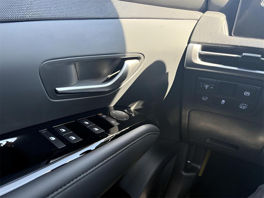 new 2025 Hyundai TUCSON Hybrid car, priced at $40,670