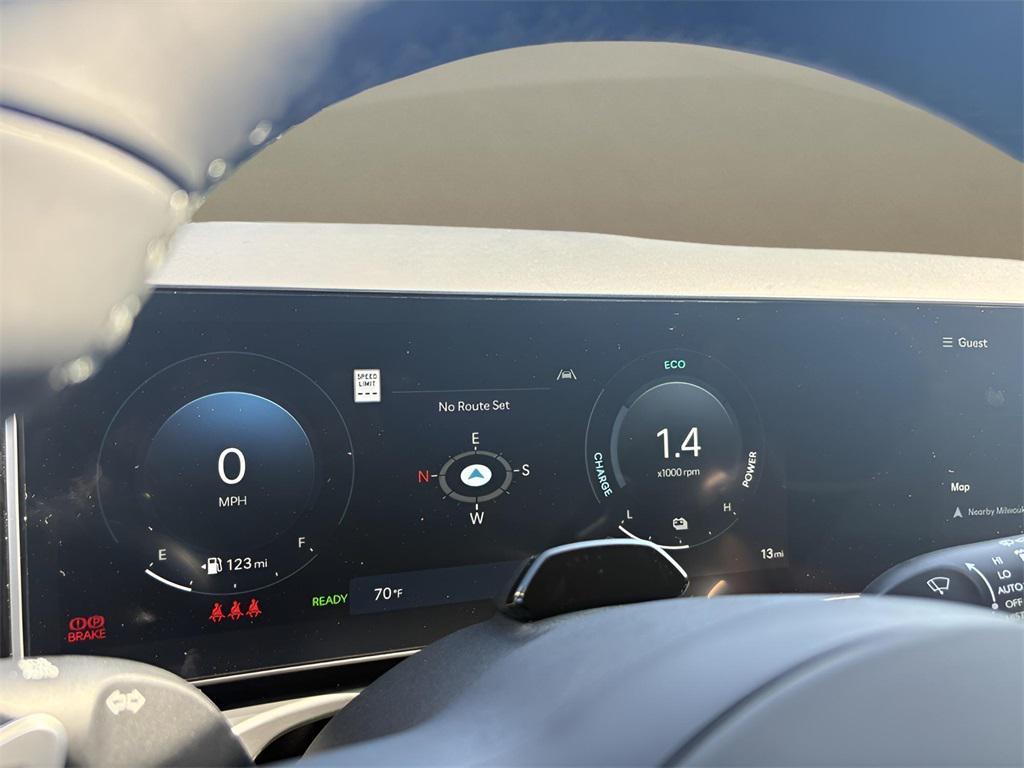 new 2025 Hyundai TUCSON Hybrid car, priced at $40,670