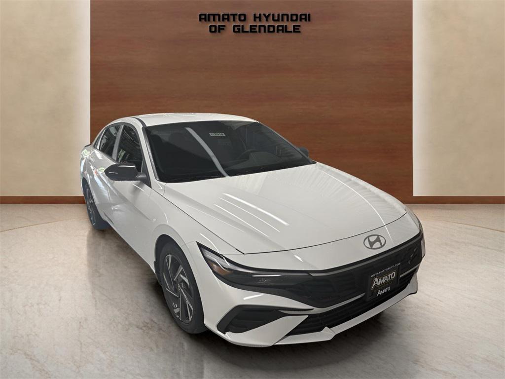 new 2025 Hyundai Elantra car, priced at $23,454