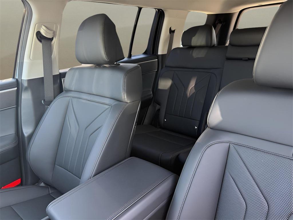 new 2025 Hyundai Santa Fe car, priced at $34,490