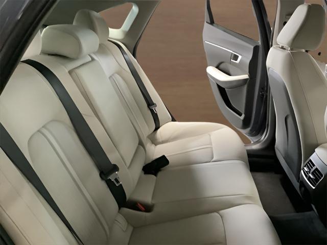 new 2025 Hyundai Sonata Hybrid car, priced at $31,240