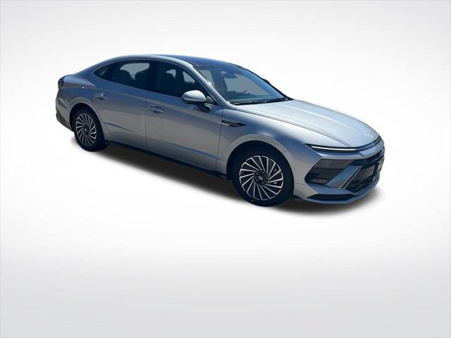 new 2024 Hyundai Sonata Hybrid car, priced at $35,992