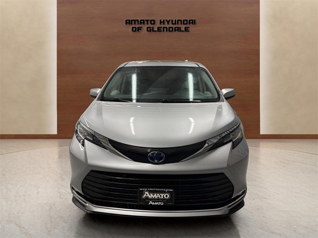 used 2023 Toyota Sienna car, priced at $41,750