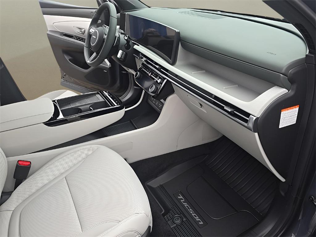 new 2026 Hyundai TUCSON Hybrid car, priced at $39,925