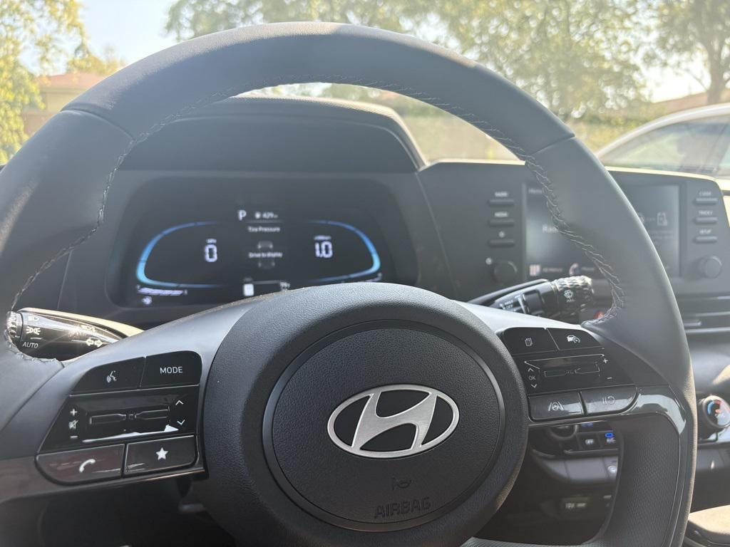 new 2025 Hyundai Elantra car, priced at $24,794