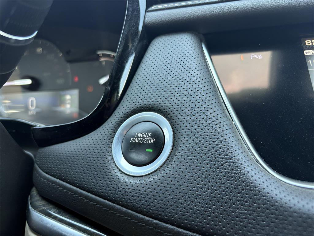 used 2019 Cadillac XT5 car, priced at $24,995