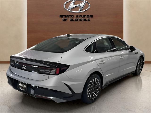 new 2025 Hyundai Sonata Hybrid car, priced at $31,114