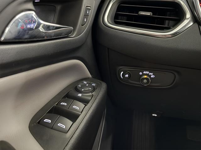 used 2023 Chevrolet Equinox car, priced at $20,995