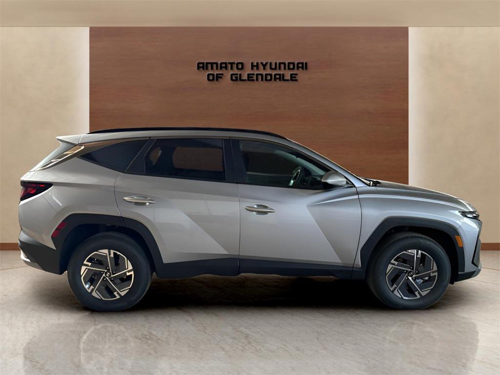 new 2025 Hyundai TUCSON Hybrid car, priced at $30,970