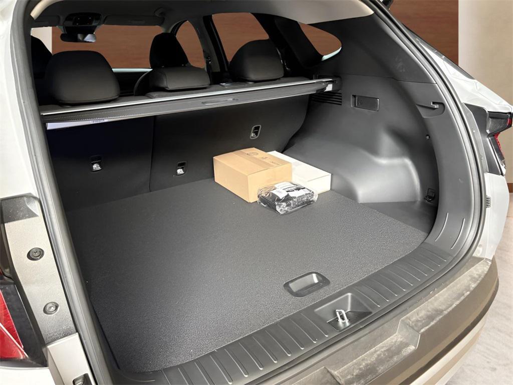new 2025 Hyundai TUCSON Hybrid car, priced at $30,970