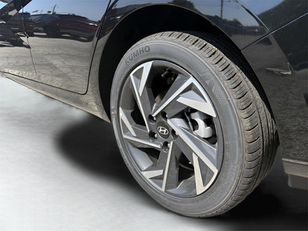 new 2025 Hyundai Elantra car, priced at $24,409