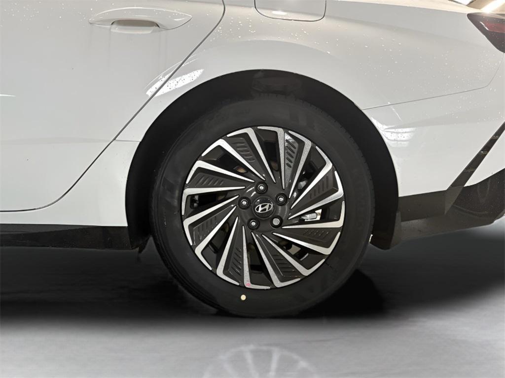 new 2025 Hyundai Sonata Hybrid car, priced at $30,908