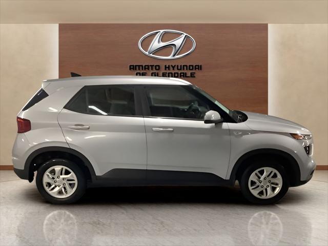 used 2022 Hyundai Venue car, priced at $18,995