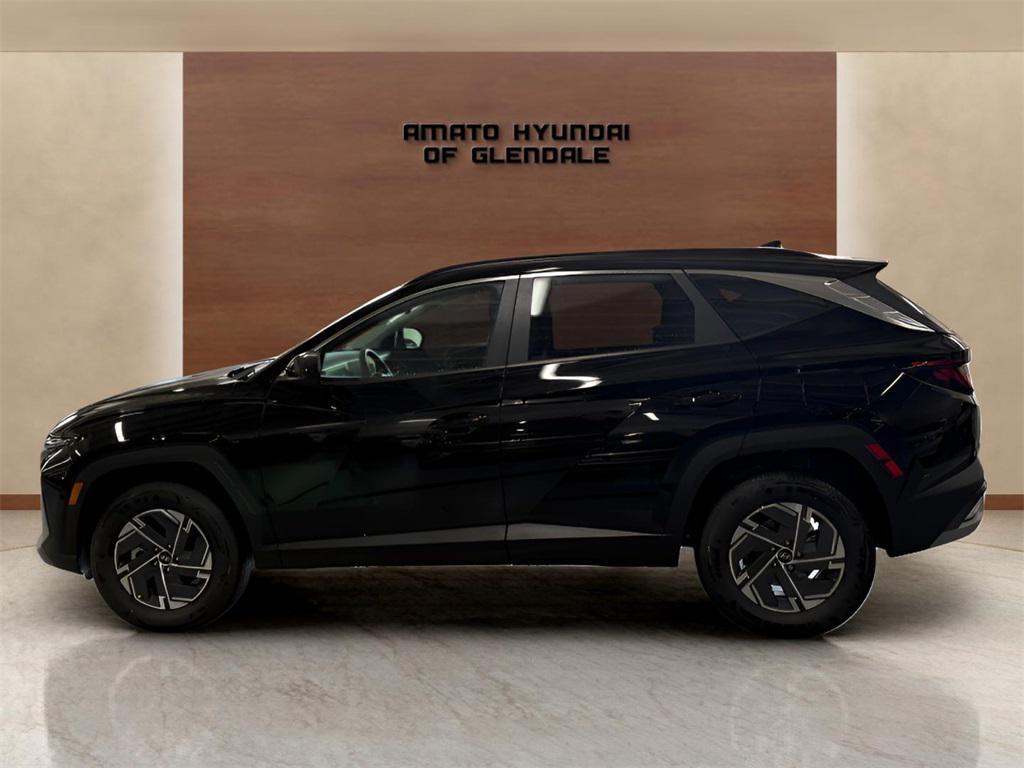 new 2025 Hyundai TUCSON Hybrid car, priced at $30,632
