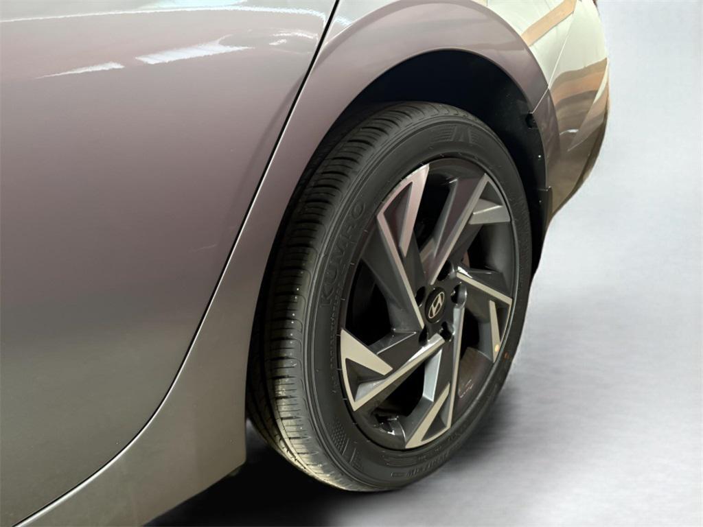new 2025 Hyundai Elantra car, priced at $24,354