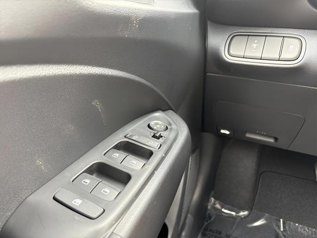 new 2025 Hyundai Venue car, priced at $24,136