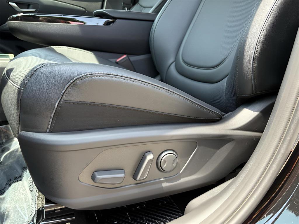new 2025 Hyundai TUCSON Hybrid car, priced at $38,994