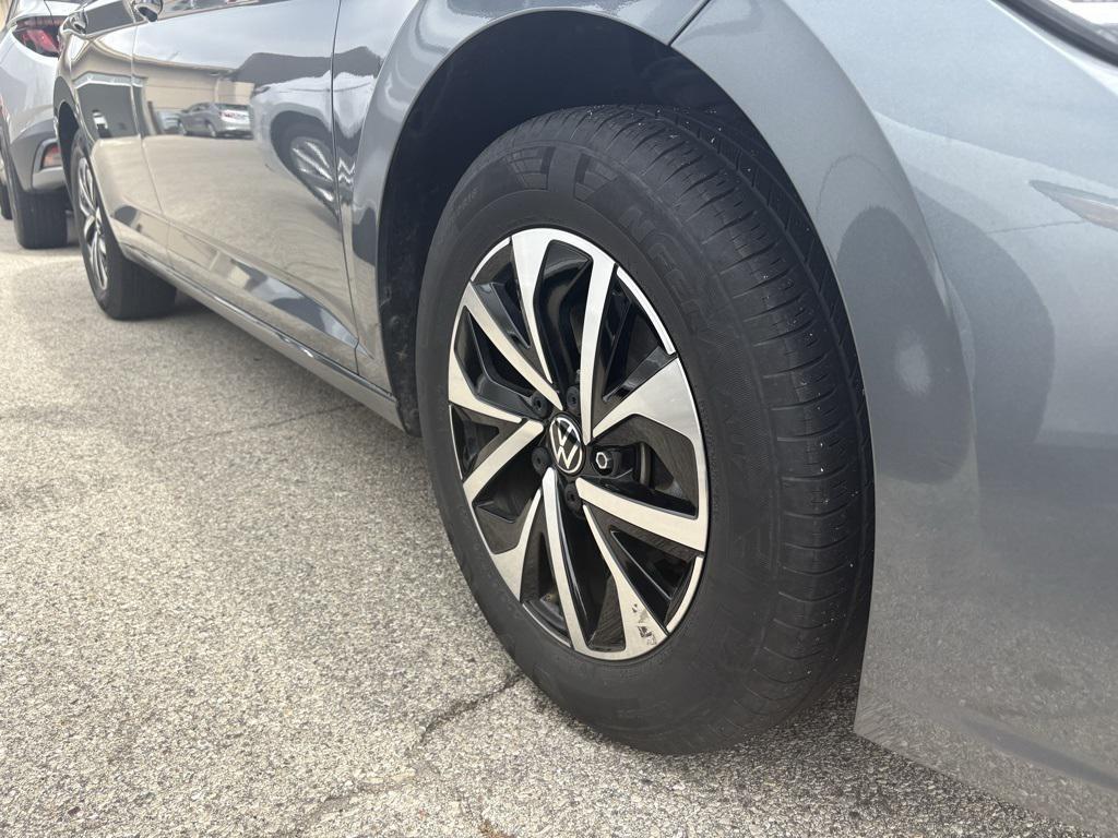 used 2024 Volkswagen Jetta car, priced at $19,997