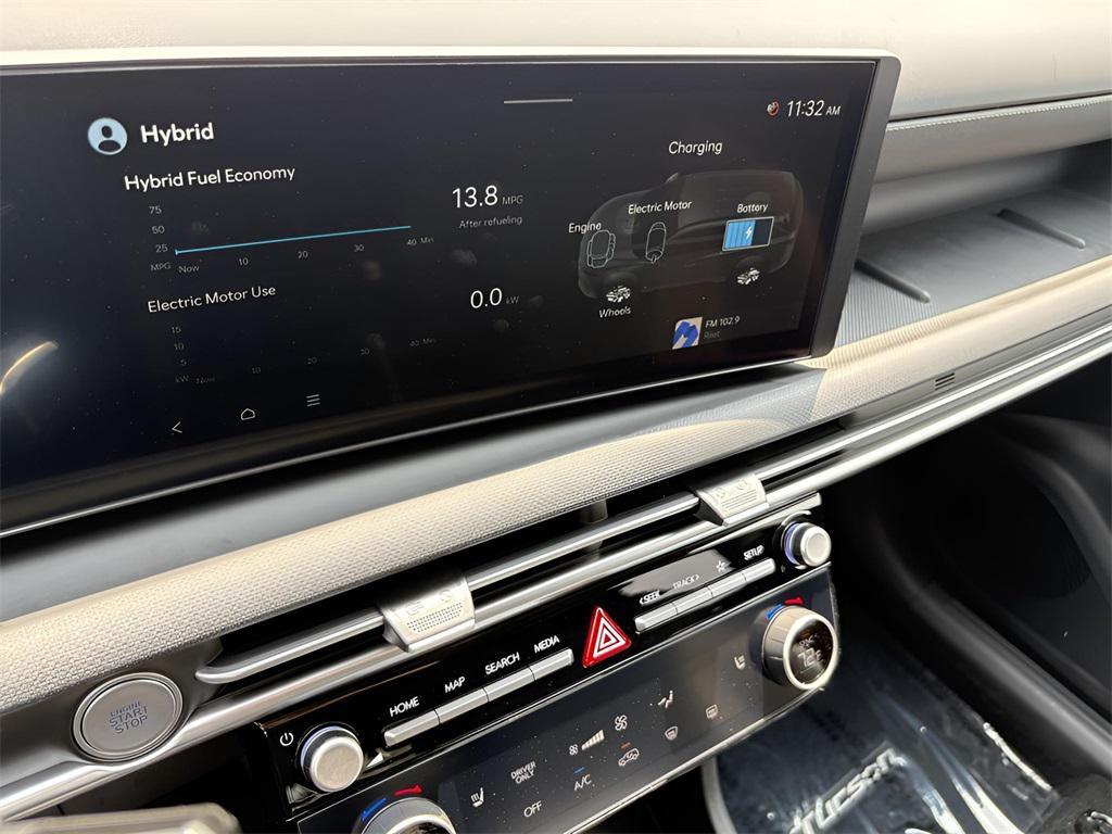 new 2025 Hyundai TUCSON Hybrid car, priced at $34,445