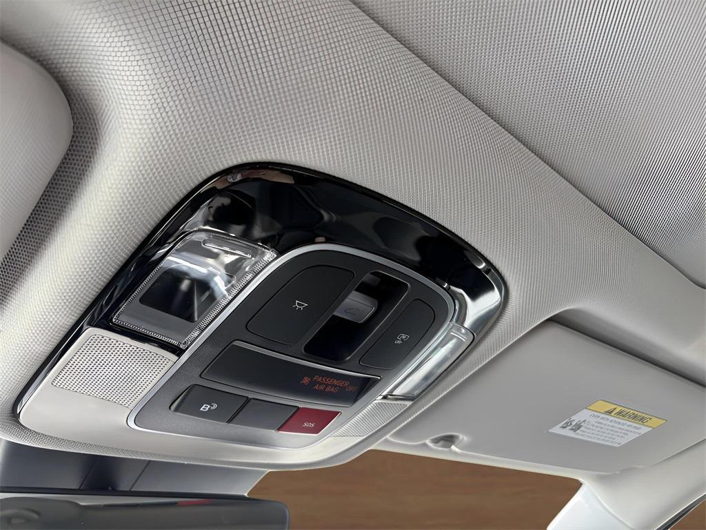 new 2025 Hyundai TUCSON Hybrid car, priced at $34,445
