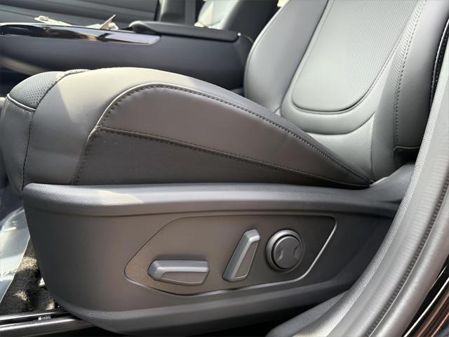 new 2025 Hyundai TUCSON Hybrid car, priced at $36,695
