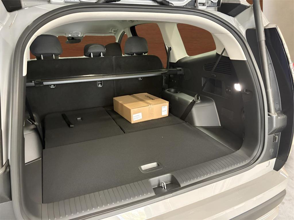 new 2026 Hyundai IONIQ 9 car, priced at $59,985