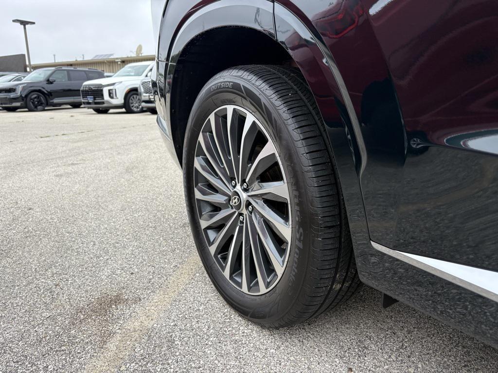 used 2024 Hyundai Palisade car, priced at $42,750