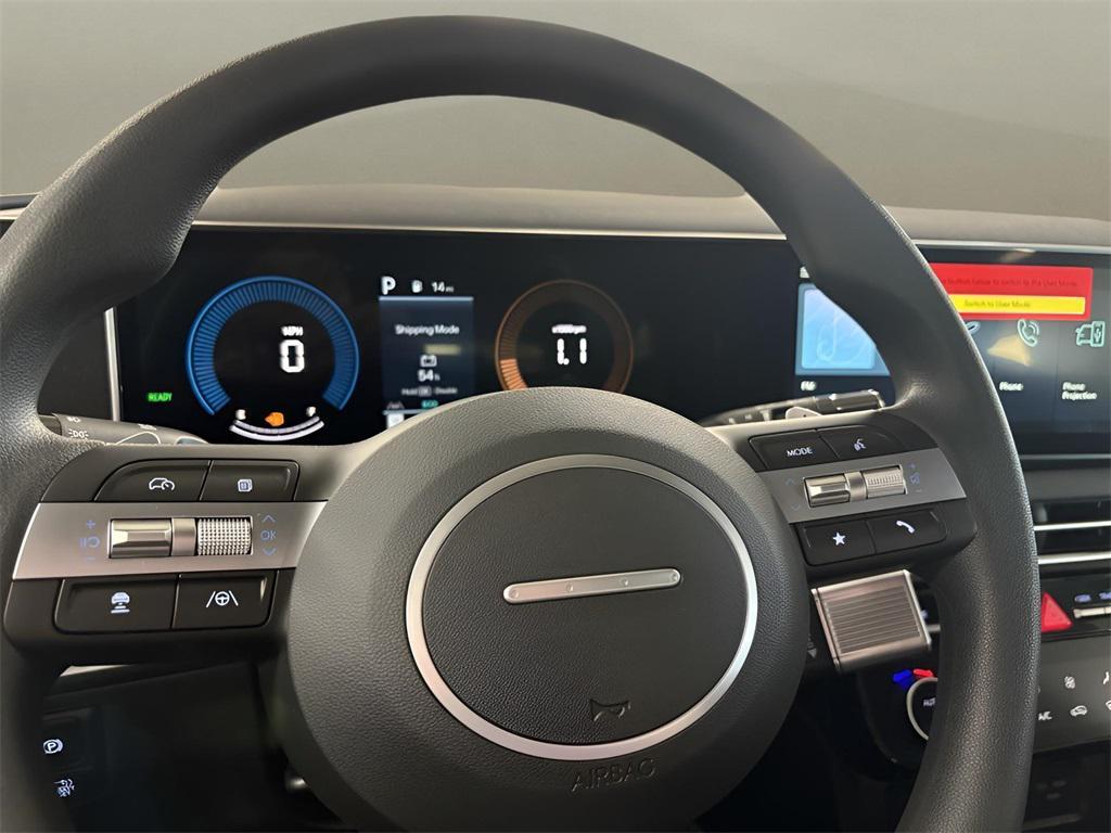 new 2025 Hyundai TUCSON Hybrid car, priced at $30,930