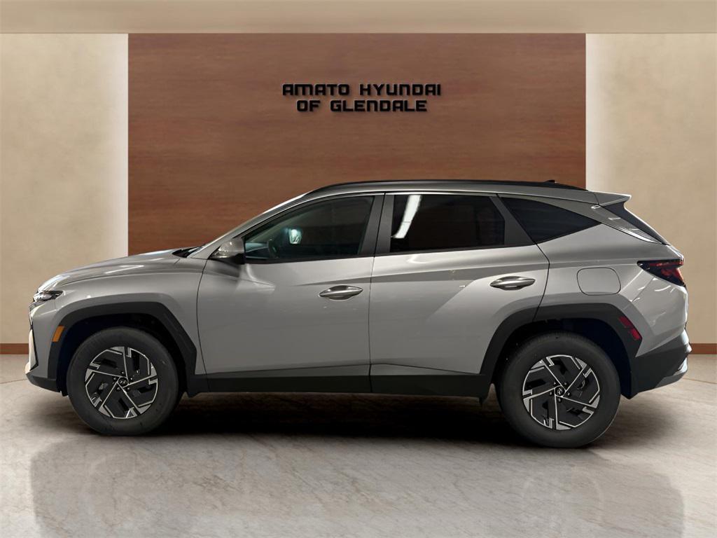 new 2025 Hyundai TUCSON Hybrid car, priced at $30,930