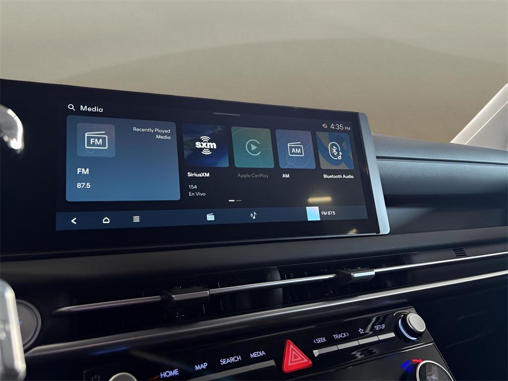 new 2025 Hyundai TUCSON Hybrid car, priced at $30,930