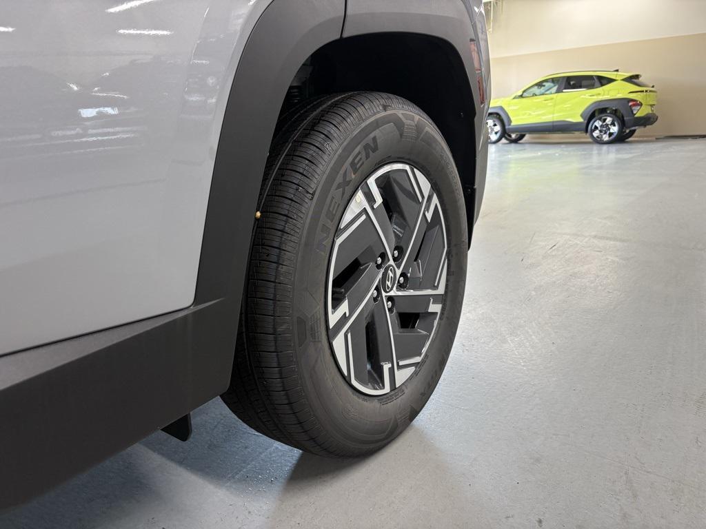 new 2025 Hyundai TUCSON Hybrid car, priced at $30,930