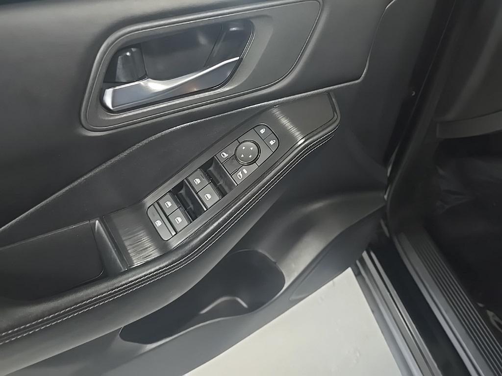 used 2024 Nissan Rogue car, priced at $22,494