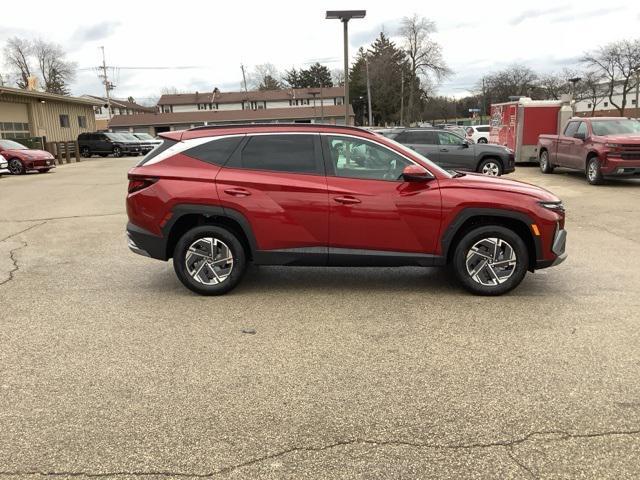 new 2025 Hyundai Tucson Hybrid car, priced at $34,714