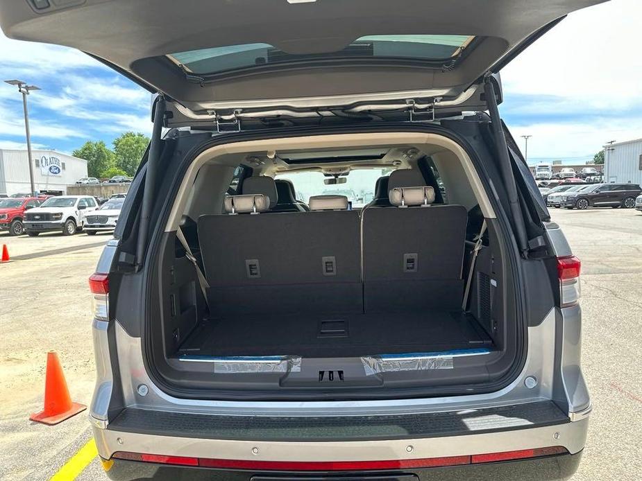 new 2024 Lincoln Navigator car, priced at $107,325