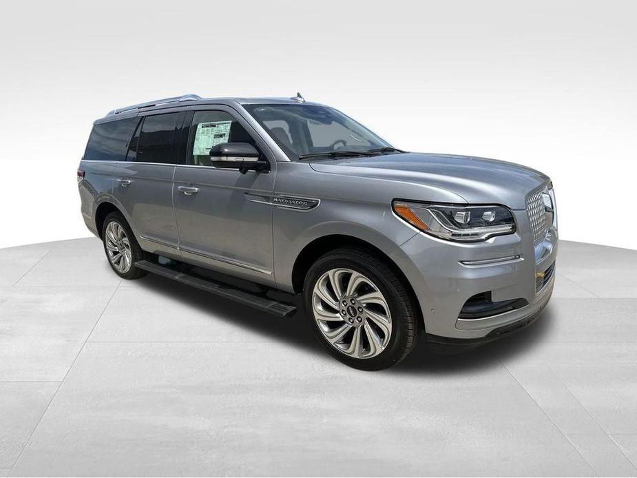 new 2024 Lincoln Navigator car, priced at $107,325