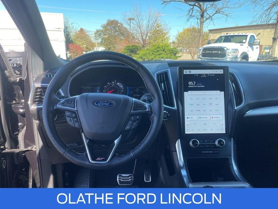 used 2024 Ford Edge car, priced at $37,378