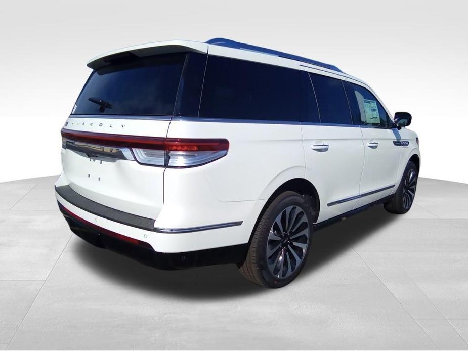 new 2024 Lincoln Navigator car, priced at $109,070