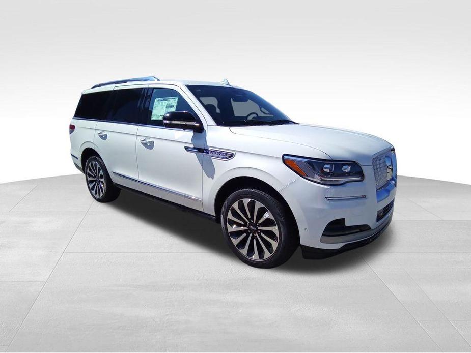 new 2024 Lincoln Navigator car, priced at $105,945