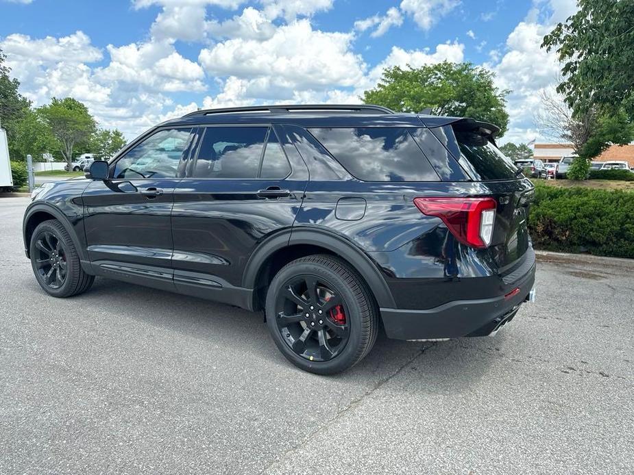 new 2024 Ford Explorer car, priced at $60,038
