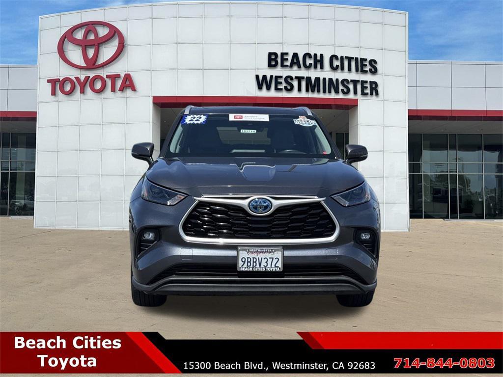 used 2022 Toyota Highlander Hybrid car, priced at $38,993