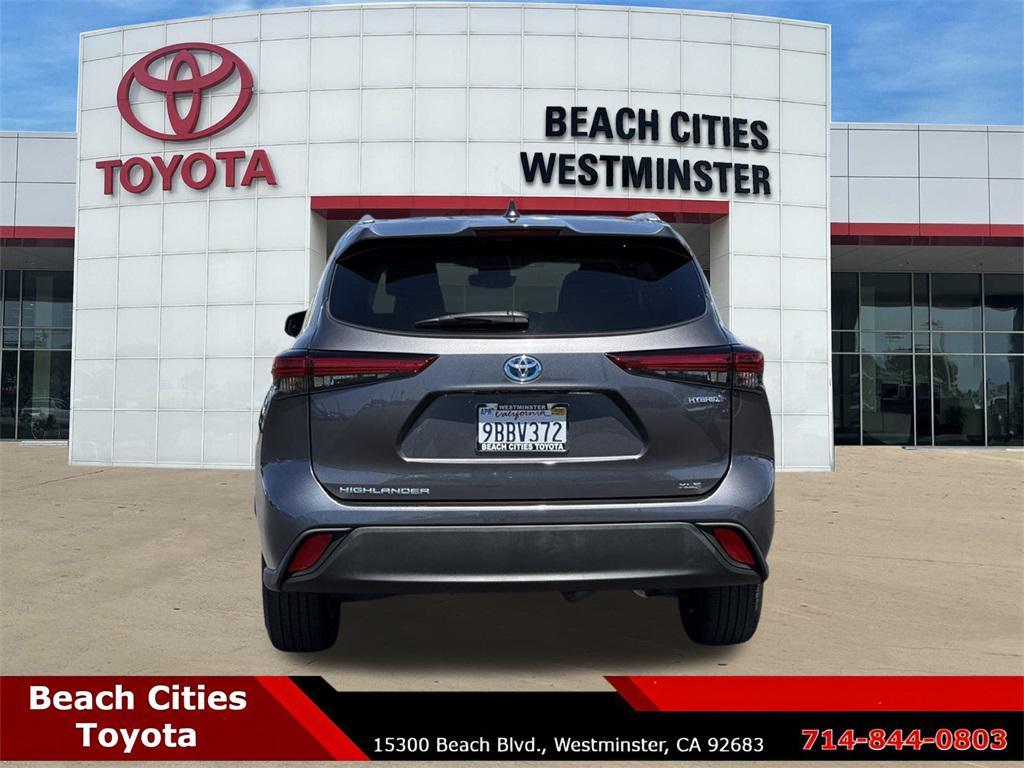 used 2022 Toyota Highlander Hybrid car, priced at $38,993