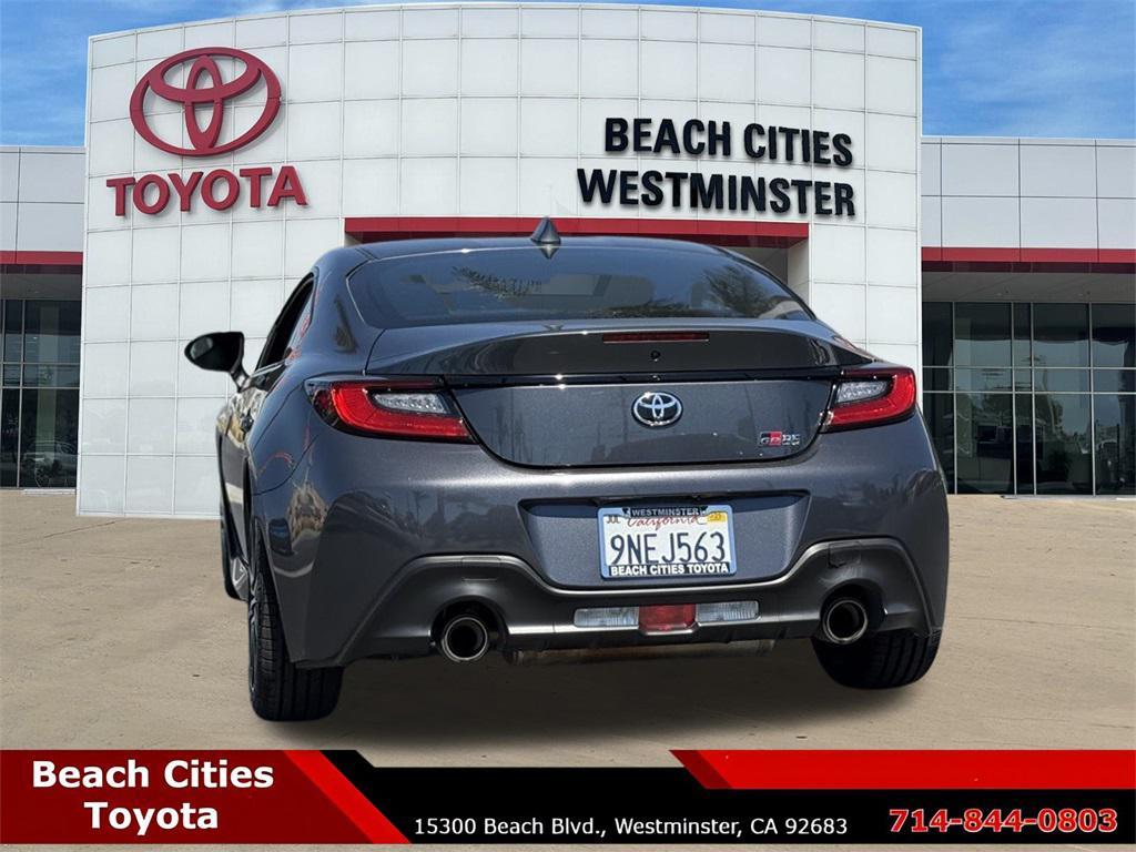 used 2024 Toyota GR86 car, priced at $30,933
