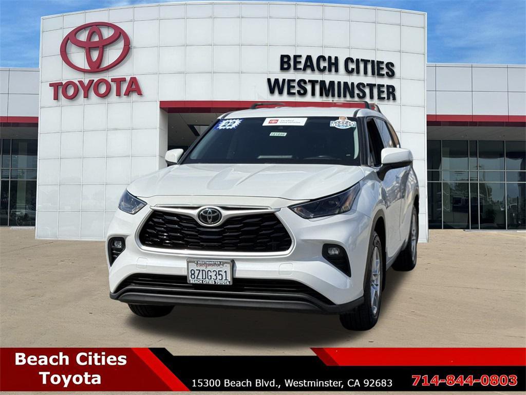 used 2022 Toyota Highlander car, priced at $29,419
