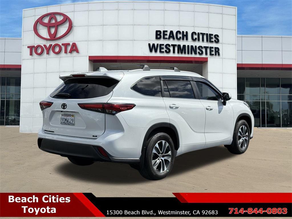 used 2023 Toyota Highlander car, priced at $35,603