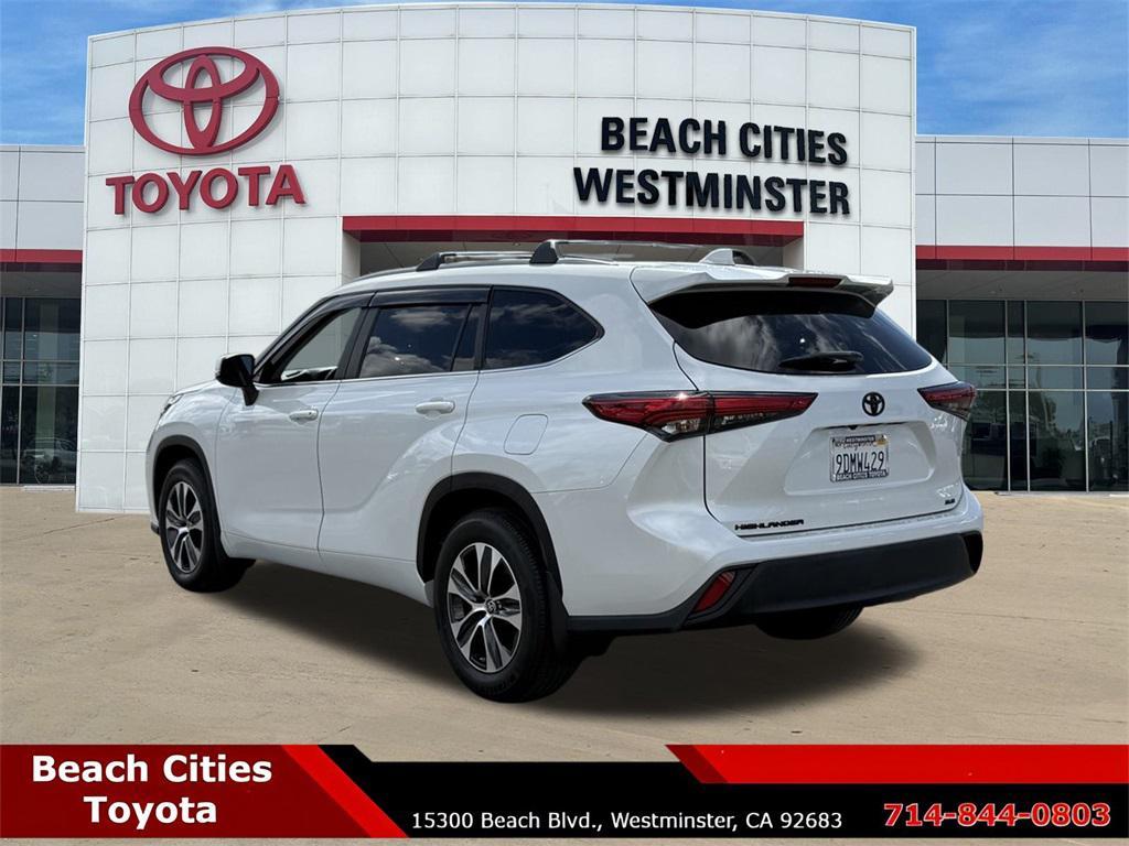 used 2023 Toyota Highlander car, priced at $35,603