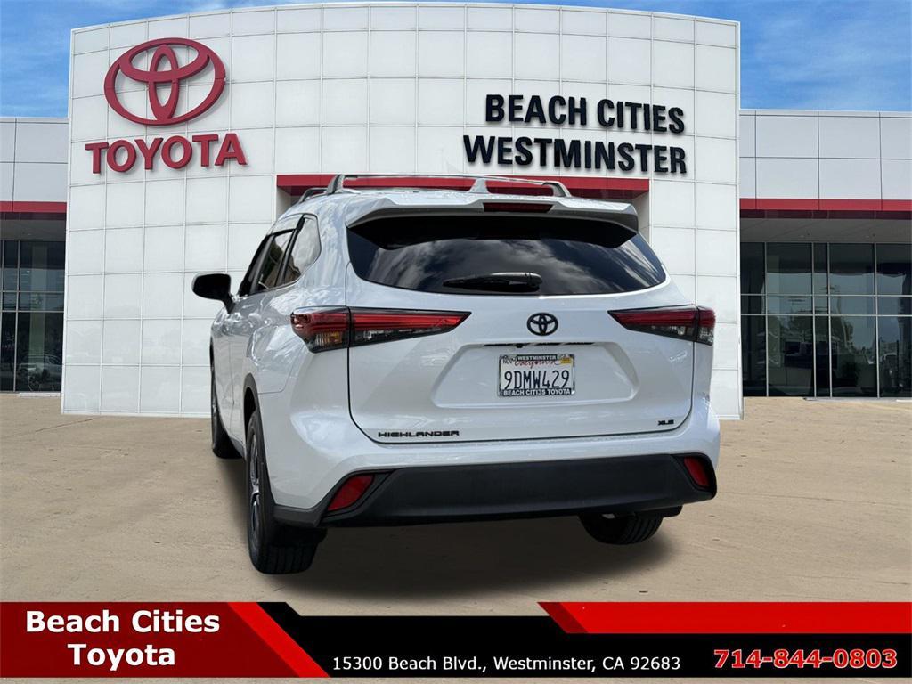 used 2023 Toyota Highlander car, priced at $35,603