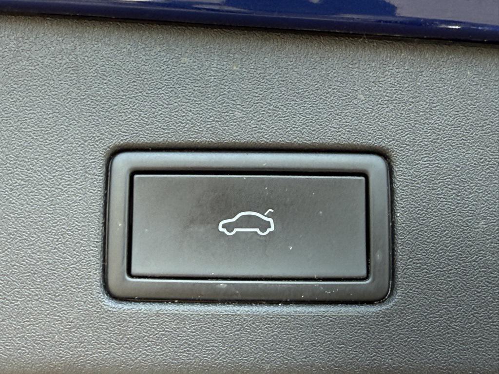 used 2021 Volkswagen ID.4 car, priced at $15,533