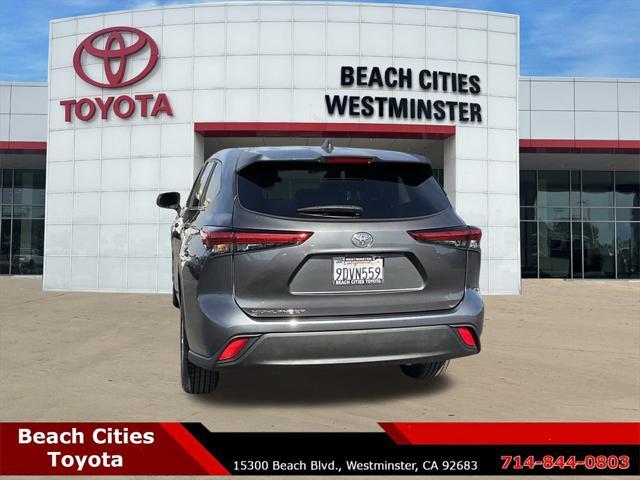 used 2023 Toyota Highlander car, priced at $32,987