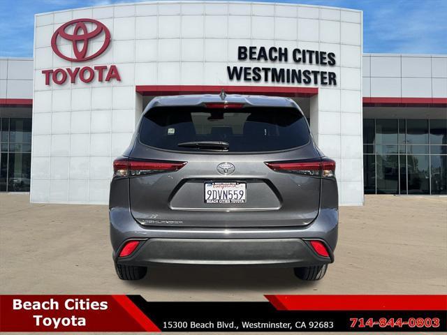 used 2023 Toyota Highlander car, priced at $32,987